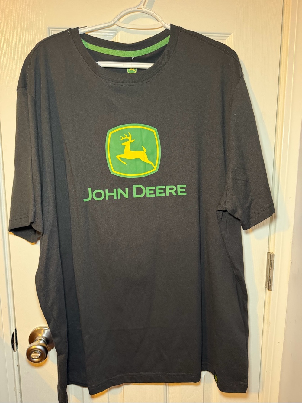 John Deere Black Tee T-SHIRT Logo MEN Size 2XL New With Tag